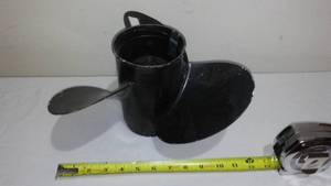 lot 678 image: Boat Propeller NEW.