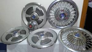 lot 706 image: Hubcap variety.