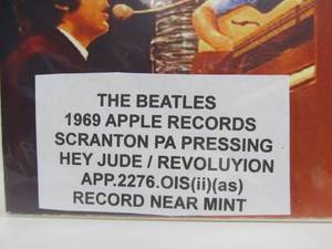 lot 16 image: The Beatles on Apple 45 - Hey JudeRevolution 