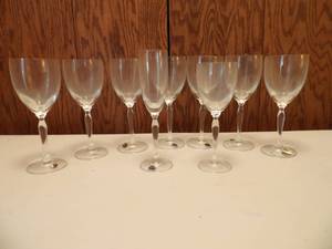 lot 35 image: stemmed glasses