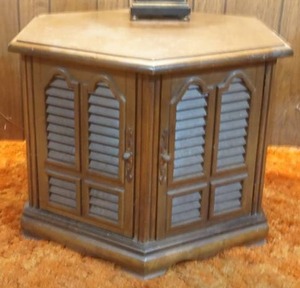 lot 99 image: side table