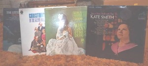 lot 112 image: vinyl albums