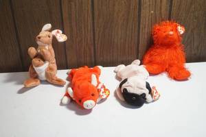 lot 130 image: Ty Beanie Babies