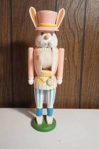 lot 139 image: German made nut cracker