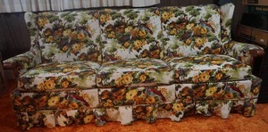 lot 155 image: sofa