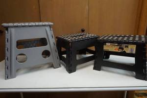 lot 208 image: folding step stool