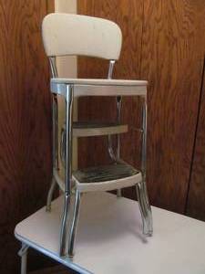 lot 11 image: step stools