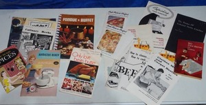 lot 259 image: Vintage Recipe Books & How to Books