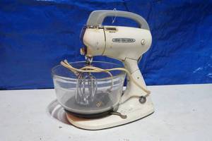 lot 283 image: Kitchen