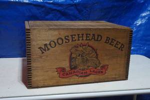 lot 284 image: Wooden Box
