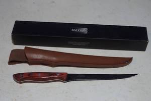 lot 300 image: Filet Knife