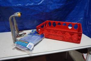 lot 316 image: Garage Things
