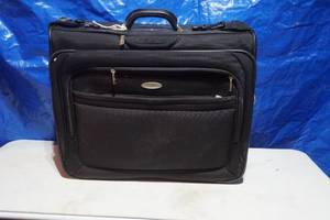 lot 353 image: Luggage