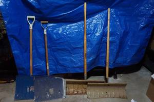 lot 379 image: Garage