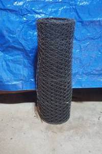 lot 386 image: Chicken Wire