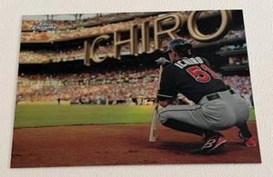 lot 88 image: Ichiro Refractor - 2016 Topps Chrome Perspectived #PC-9 Baseball Card
