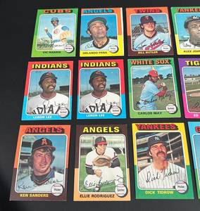 lot 144 image: 1975 Topps Baseball Card Lot of 25