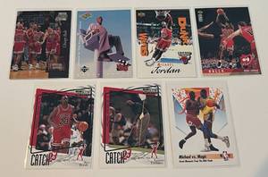 lot 190 image: Michael Jordan 6 Card Lot - Stadium Club, Space Jam, Collectors Choice, Skybox