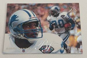 lot 270 image: Barry Sanders 1995 Flair Preview #10 Insert Football Card