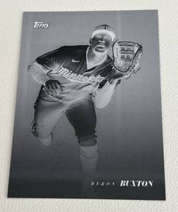 lot 154 image: Byron Buxon Negative SP 99 - 2022 Topps 0299, very rare only 99 made Minnesota Twins Baseball Card