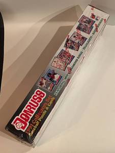 lot 177 image: 1991 Donruss MLB Baseball Sealed Complete set cards