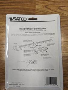 13 Satco Track Light Accessory mini straight connectors, black