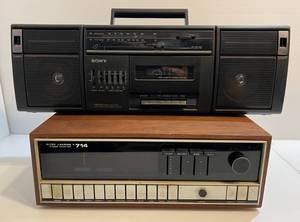 lot 16 image: Vintage Altic Lansing 714 Receiver With Wood Case (Turns On) And Sony Boom Box