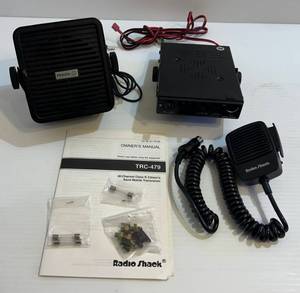 lot 110 image: Radio Shack TRC-479 40 Channel Citizens Band CB Tranceiver WMicrophone And Fanon Portable Speaker (Untested)