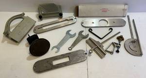 lot 321 image: Group Of Misc. Table Saw Items Including Shopsmith And More