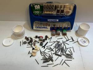 lot 326 image: Group Of Dremel Tool Bits 1NIB