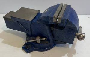 lot 350 image: Table Vise