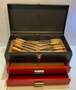 lot 357 image: Large Group Of Wood Carving Knives And More
