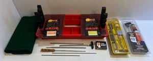 lot 240 image: Gun Bench Top Cleaning Kit With Gun Cleaning Supplies