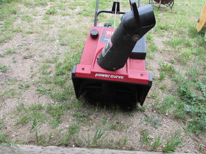 lot 3 image: Snow ShovelBlower