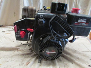 lot 17 image: 8 Horse Power Engine