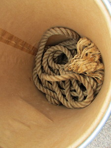 lot 86 image: Rope and Container