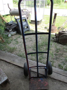 lot 124 image: Hand Truck