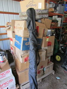 lot 19 image: Skid Lot
