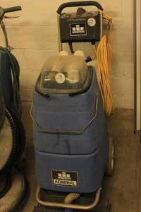 lot 7 image: Winsor Admiral Heavy Duty Industrial Carpet Cleaner