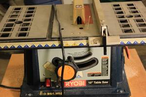 lot 11 image: Ryobi BTS10 10 Table Saw w Stand