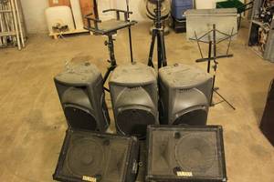 lot 13 image: Assorted MusicSpeakerMic Stands, 3 Used Mackie SRM450 Speakers, 2 Yamaha S12Me Speakers