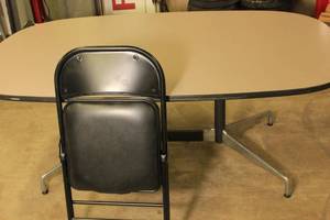 lot 40 image: 42 x 72 Rounded Office Table w Folding Chair