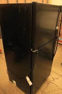 lot 85 image: Used Whirlpool Refrigerator Freezer Combo Freezer Dimensions 30x21x27 Refrigerator Dimensions 30x40x27 - Tested and Working, See Pictures