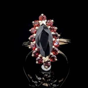 Elongated Marquise Blue Sapphire & Round Garnet Cluster Ring in Yellow Gold