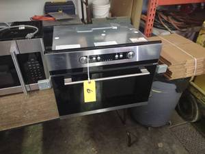 Built-In Microwave Oven