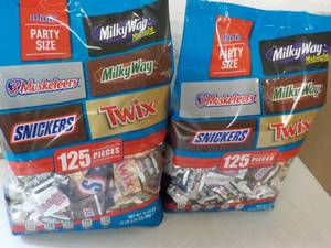 2 - 35.24 oz Bags Party Size Minis...