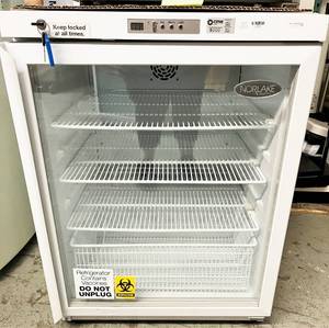 MSRP $4600 (Amazon) Norlake Scientific Undercounter Glass Door Medical Grade Refrigerator Locking WKey&nbspAudible &amp Visual HiLo Digital Temperature Alarm&nbspLike New Working Condition Guaranteed Best Bar Beverage Cooler You Will Ever Own