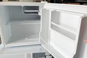 Garrison Compact Mini Fridge - Excellent Working Condition
