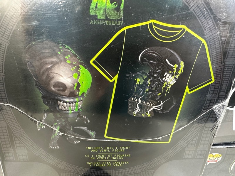 Funko POP Tee ET Extraterrestre y camiseta talla L
