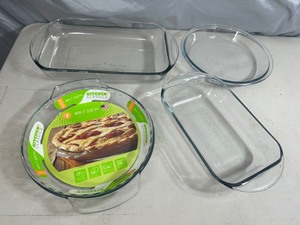4 New Glass Baking Dishes